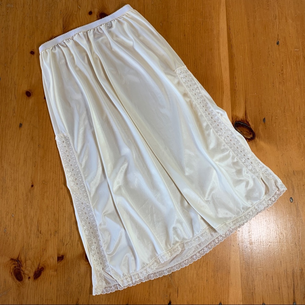 Vintage VELROSE Slip Skirt Half Lace Hem Ivory!